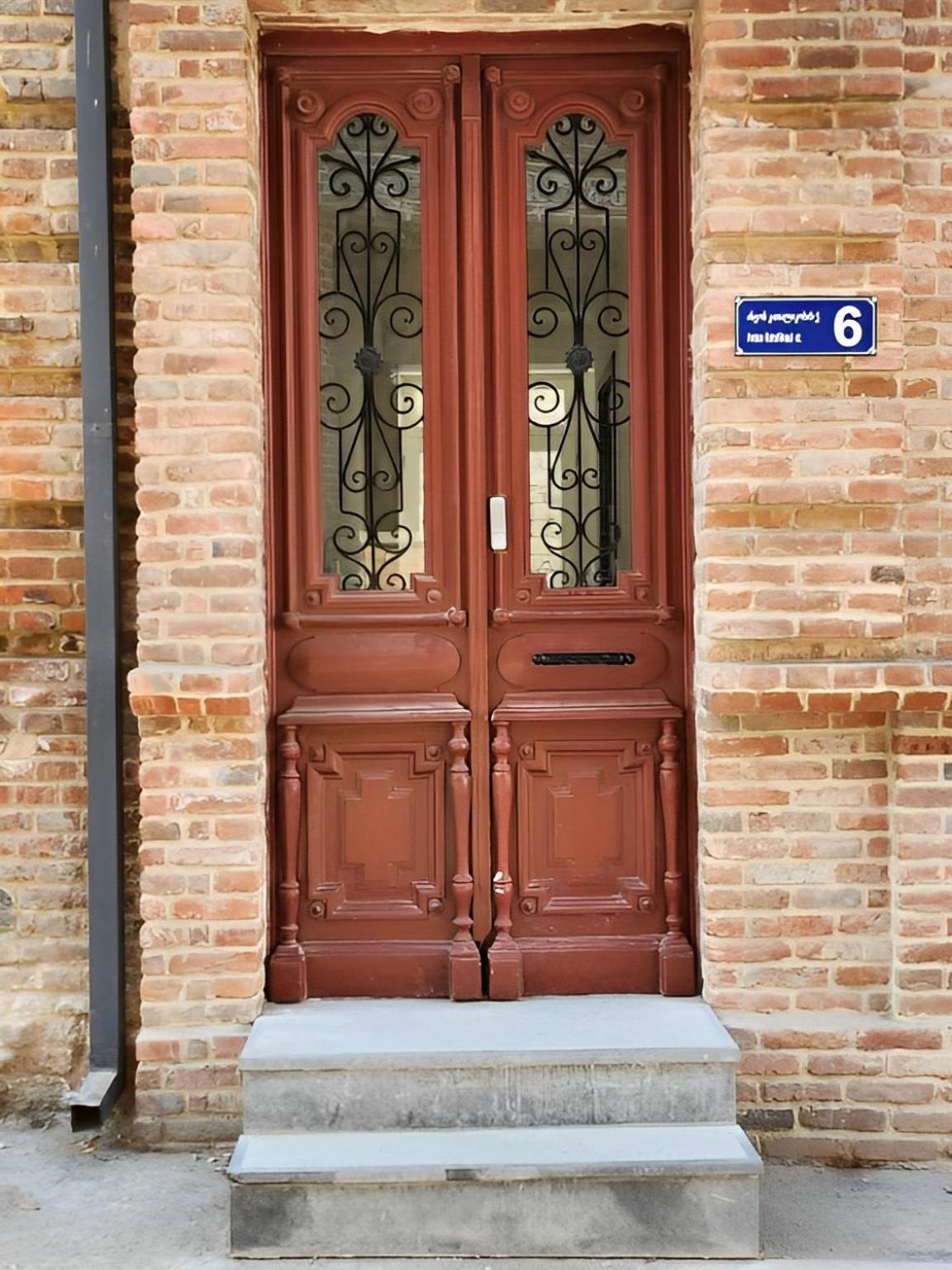 Comfort And History Tbilissi Extérieur photo